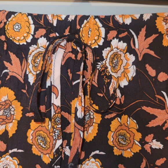 Shein Women’s Floral Boho Wide Leg Pants Size Small 100% Rayon Elastic Waist... - Picture 3 of 5